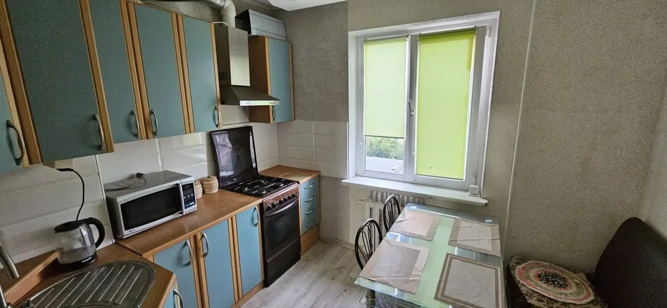 Продам однокомнатную квартиру на Паустовского 6