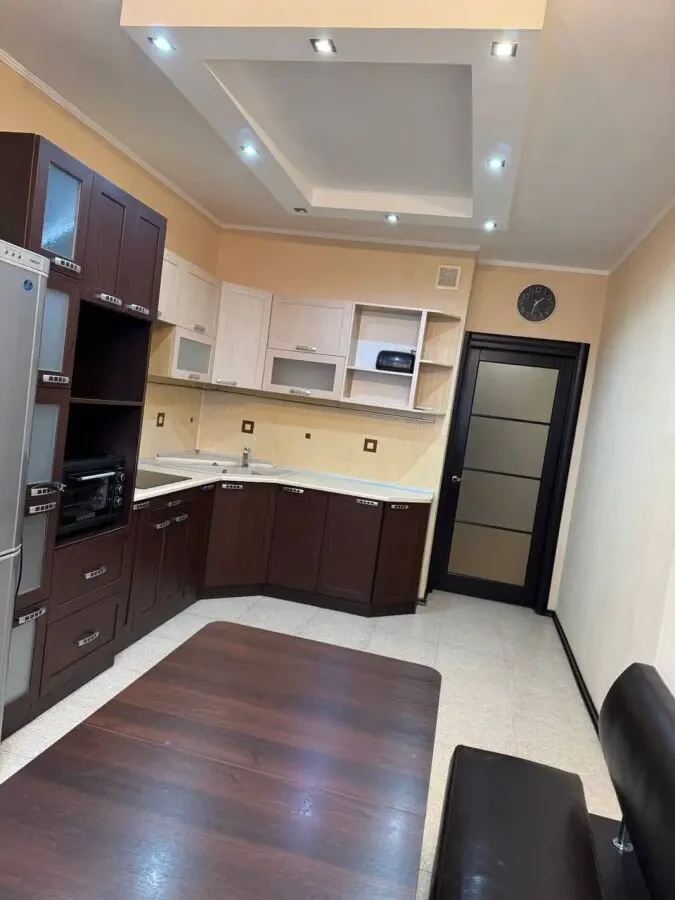 Сдам 2-комнатную квартиру на Сахарова 3