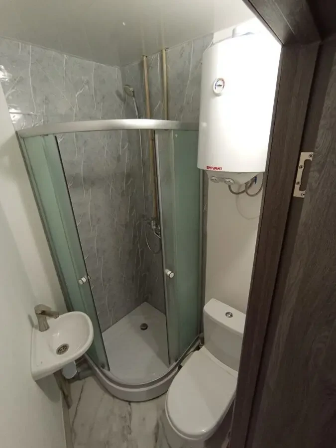 Продам комнату возле метро 3