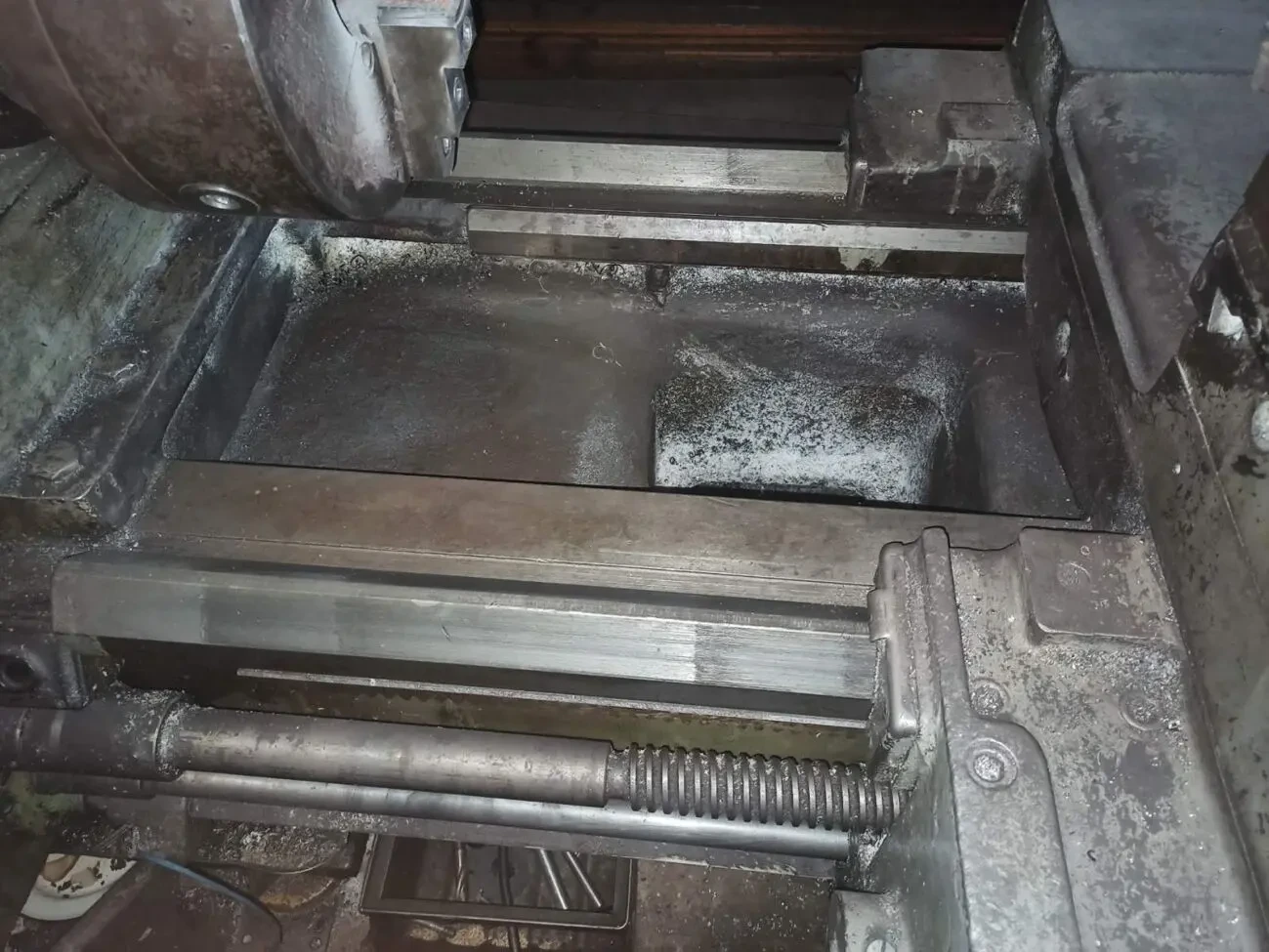 Токарно-гвинторізний верстат 1М63 (DIP300) 4