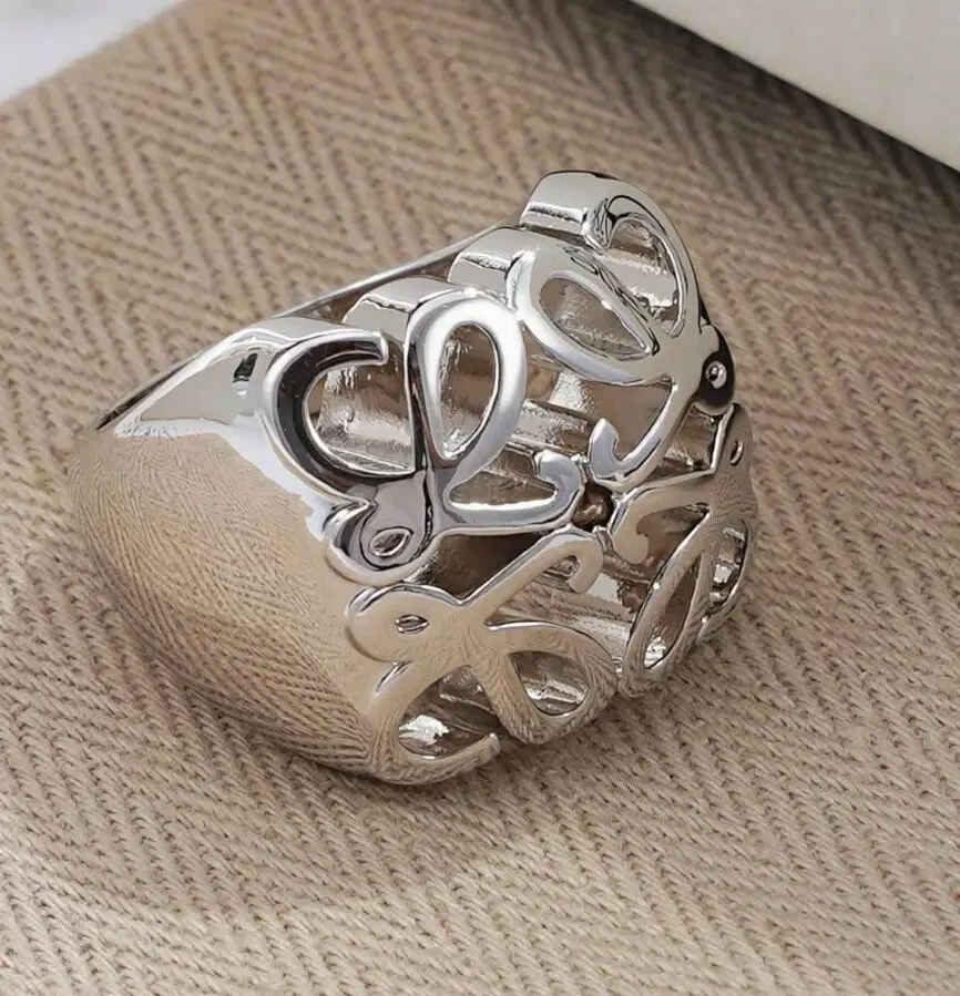 Каблучка Loewe 4