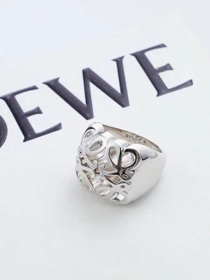 Каблучка Loewe 3