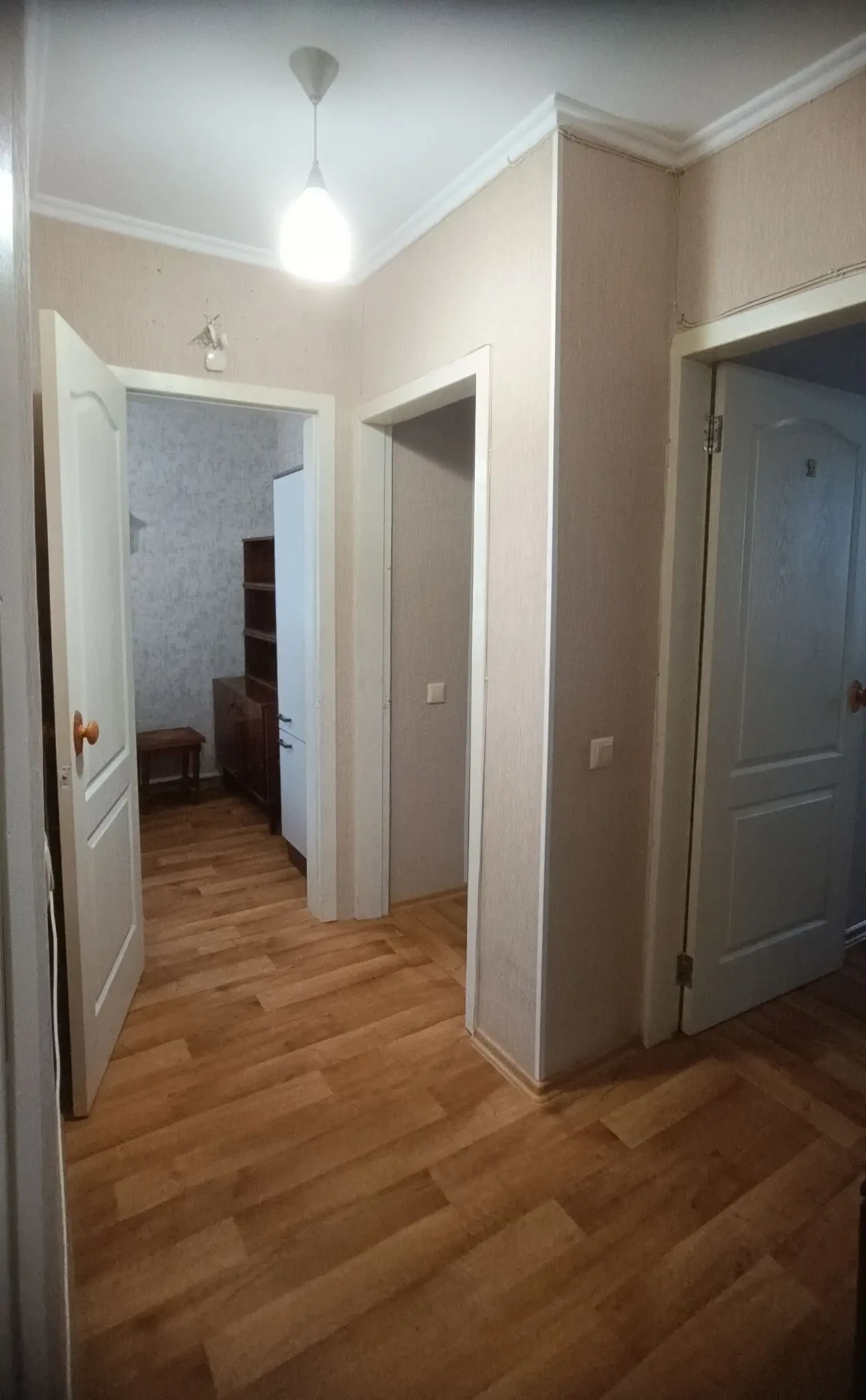 Продаётся двухкомнатная квартира с гаражом