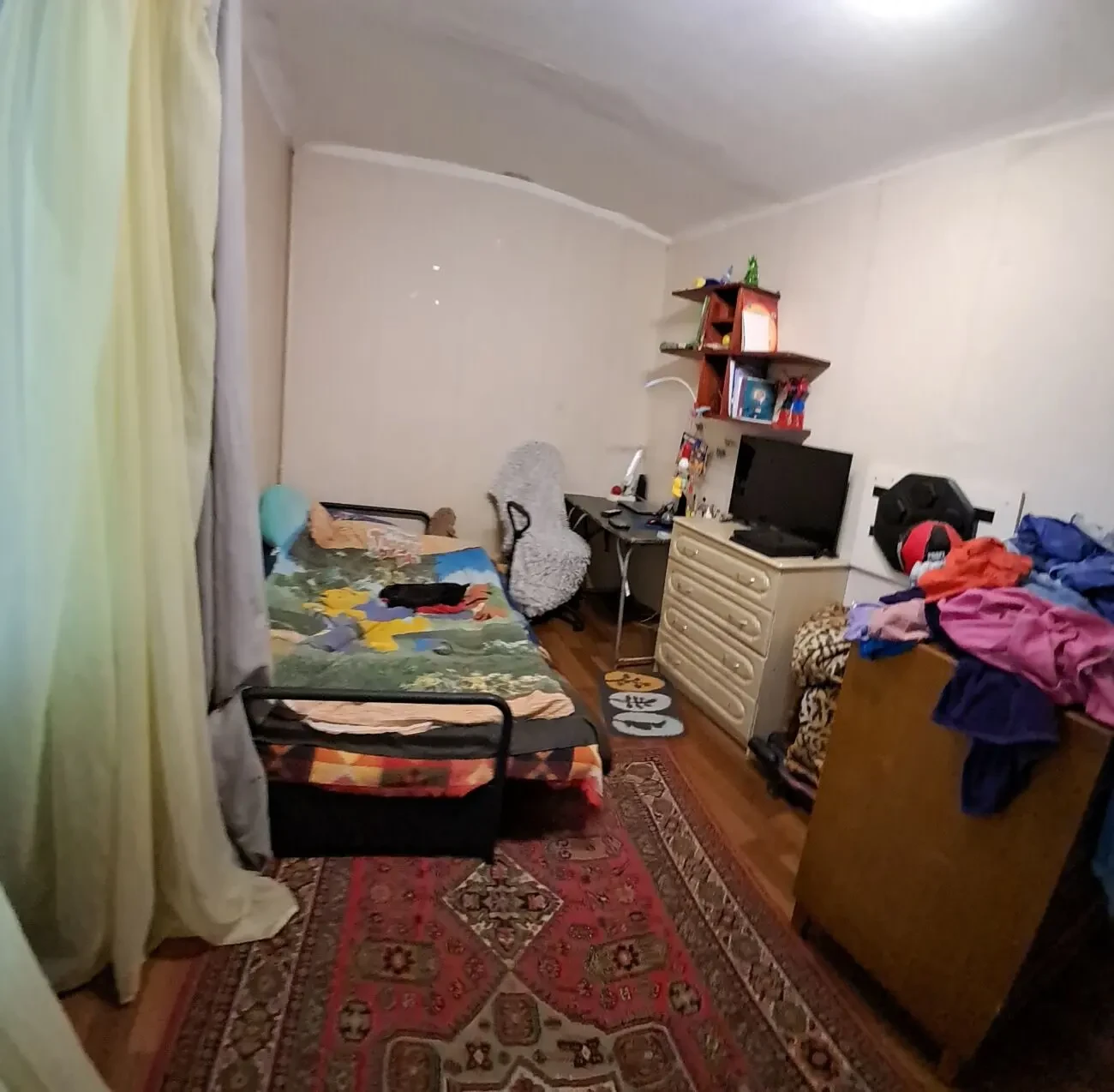 Продам 2 кімнатну квартиру вул. Кожедуба 5