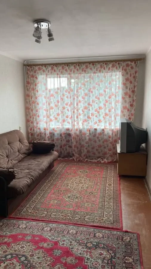 Продам 2 кімнатну квартиру вул. Кожедуба 3