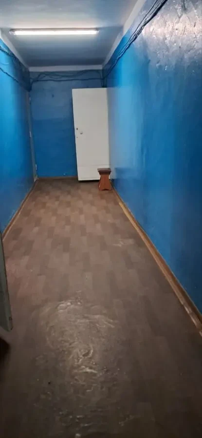 Продам квартиру гостинного типу 6