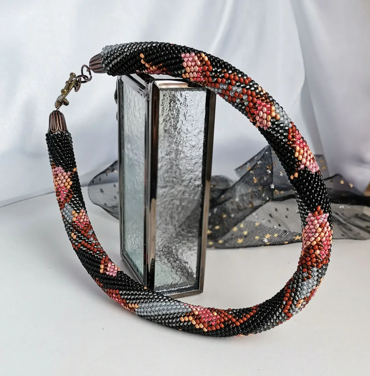 Прикраса із бісеру кольє-джгут Комплімент 7