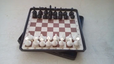 магнітні  міні шахмати