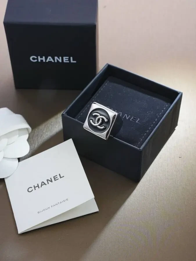 Каблучка Chanell 4