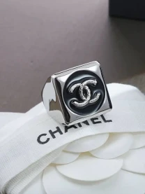 Каблучка Chanell