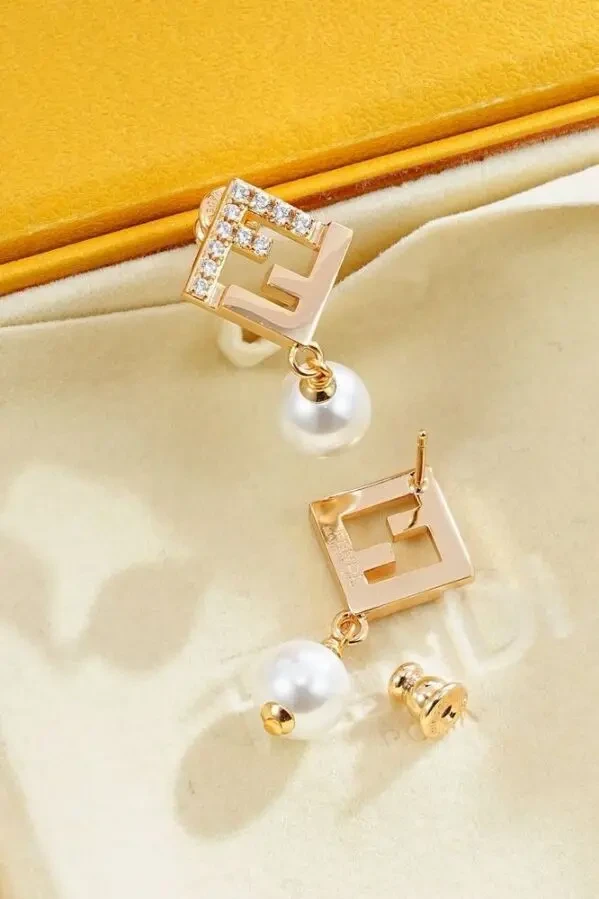Сережки Fendi 5