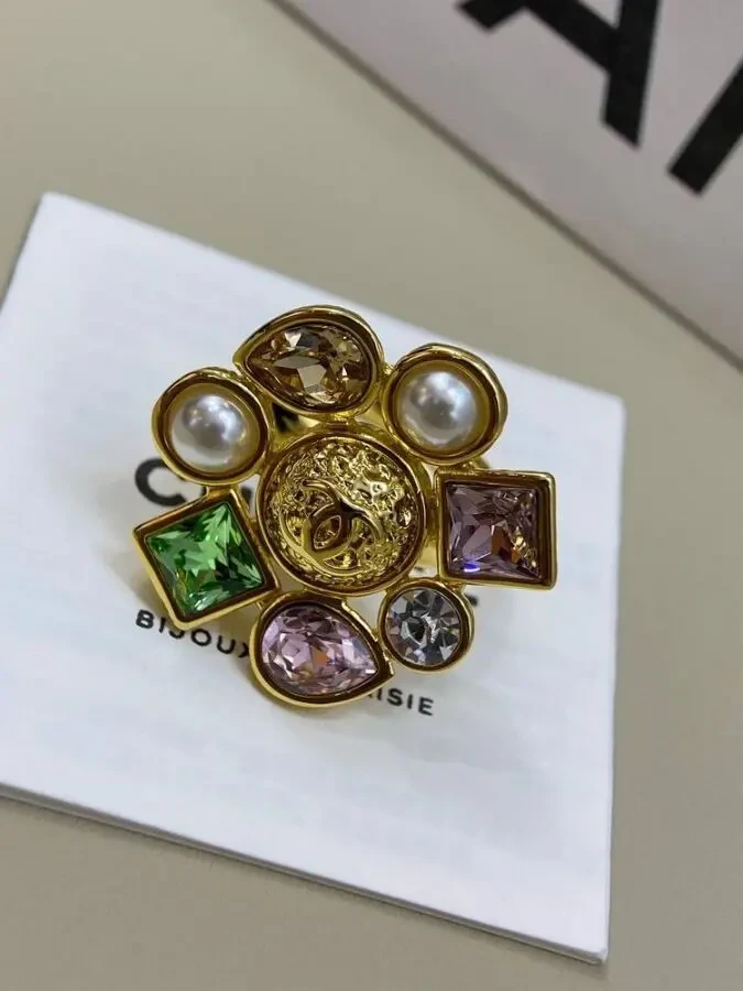 Каблучка Chanell