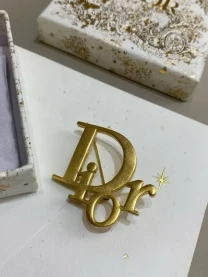 Брошка Dior