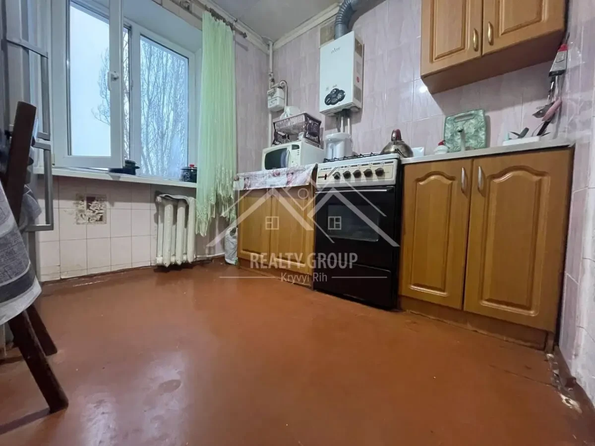 Продаж затишної 2к квартири на Юності 7