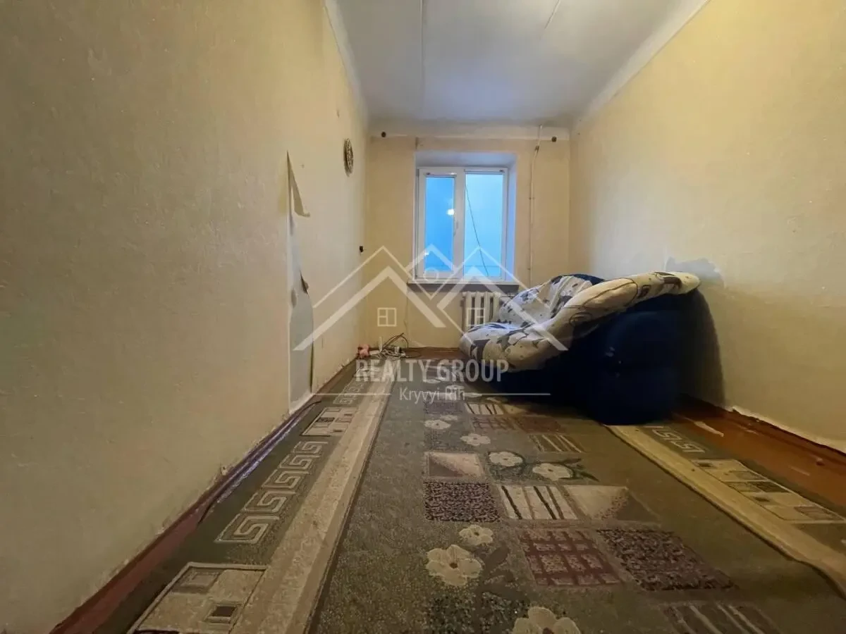 Продаж затишної 2к квартири на Юності 3