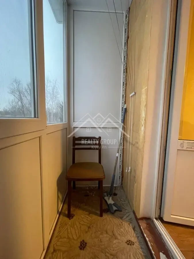 Продаж затишної 2к квартири на Юності 5