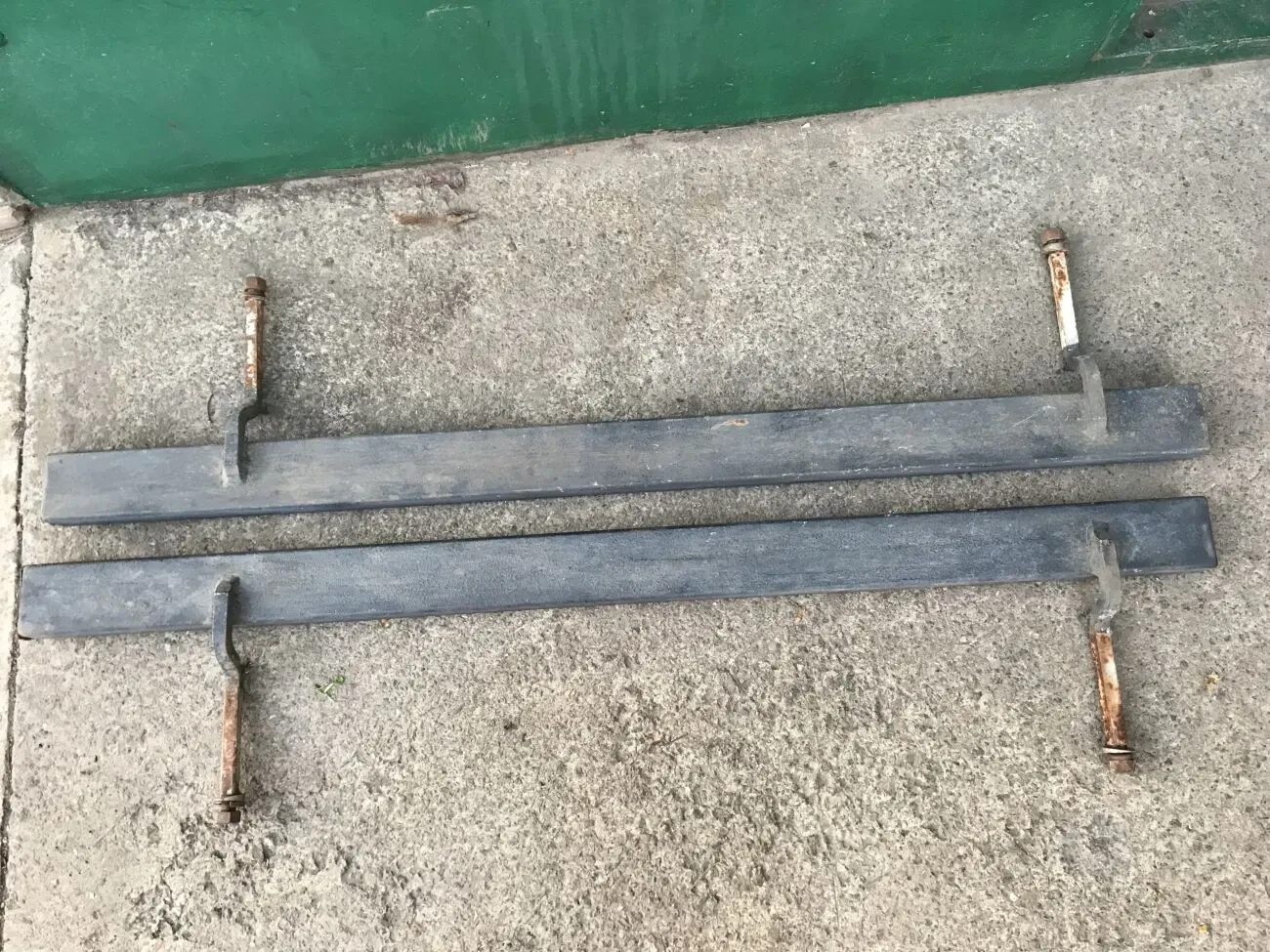 Приставні пороги до ВАЗ 2121 НИВА 4