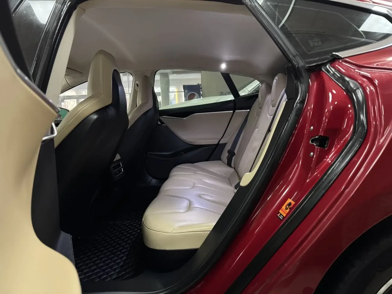 Tesla Model S P85 85kWh АКПП 2013 р.в. (416 к.с.) 8