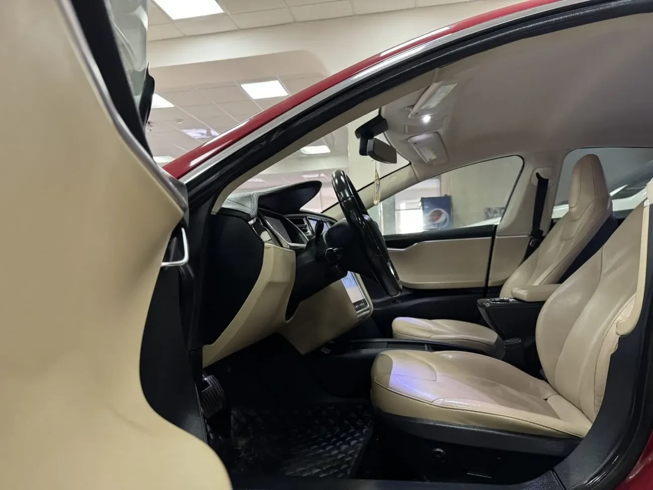 Tesla Model S P85 85kWh АКПП 2013 р.в. (416 к.с.) 9