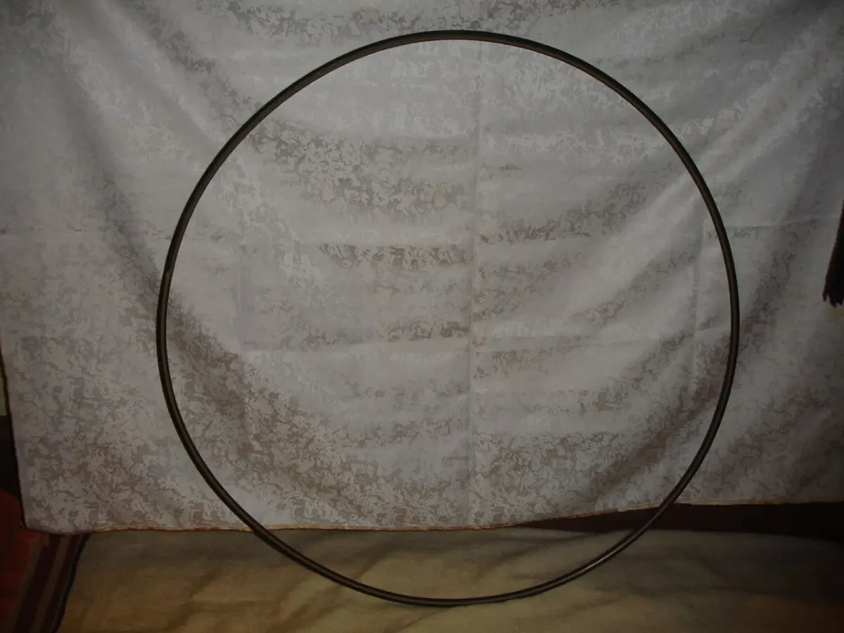 ОБРУЧ гімнастичний пластмасовий круглий діаметром 93 см. Б/в. 3