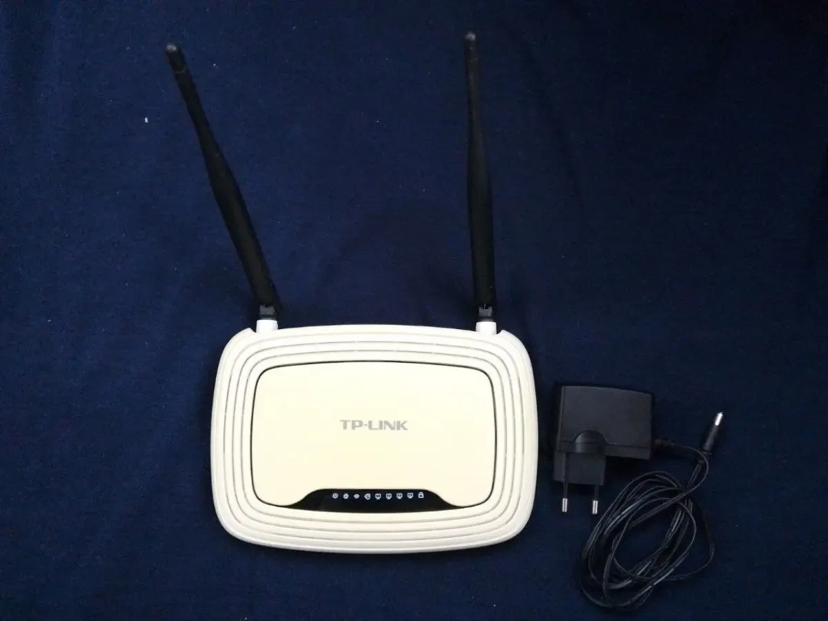 Роутер ТP-Link TL-WR841N (UA) до 300 Мбит/с, 2.4 ГГц, Б/У , 2 антенны