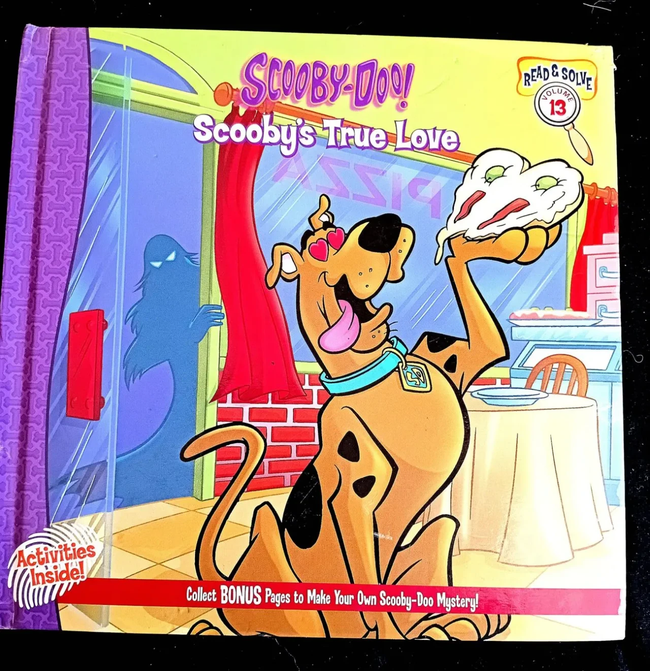 Книга на англійській мові Scooby's true love