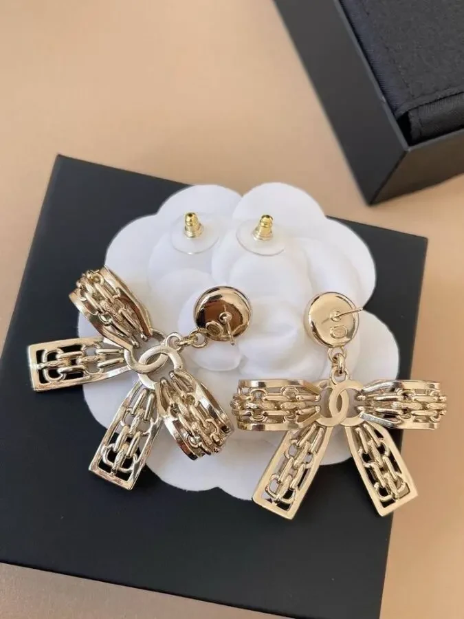 Сережки Chanell