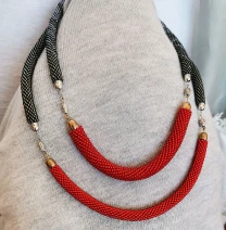 Прикраса із бісеру кольє-джгут Атлас