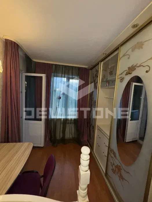 Оренда 2х на першому поверсі Набережна Оболон 7