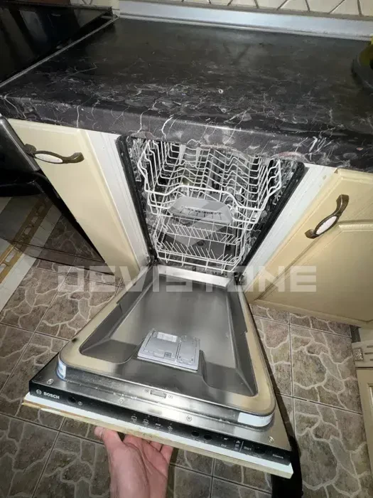 Оренда 2х на першому поверсі Набережна Оболон 3