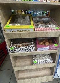 Торговий стелаж для випічки та печива