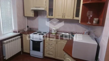 TM DEVISTONE проопонує в оренду 1-кімн.кв. на пр. Оболонському, 32