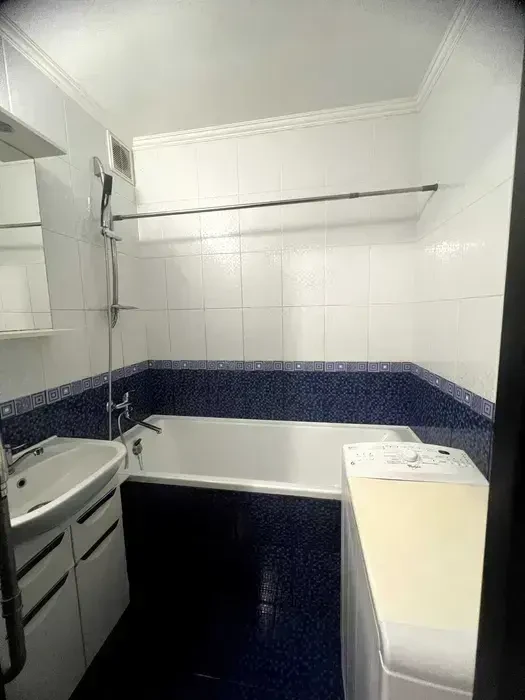 2к метро Харківська 6