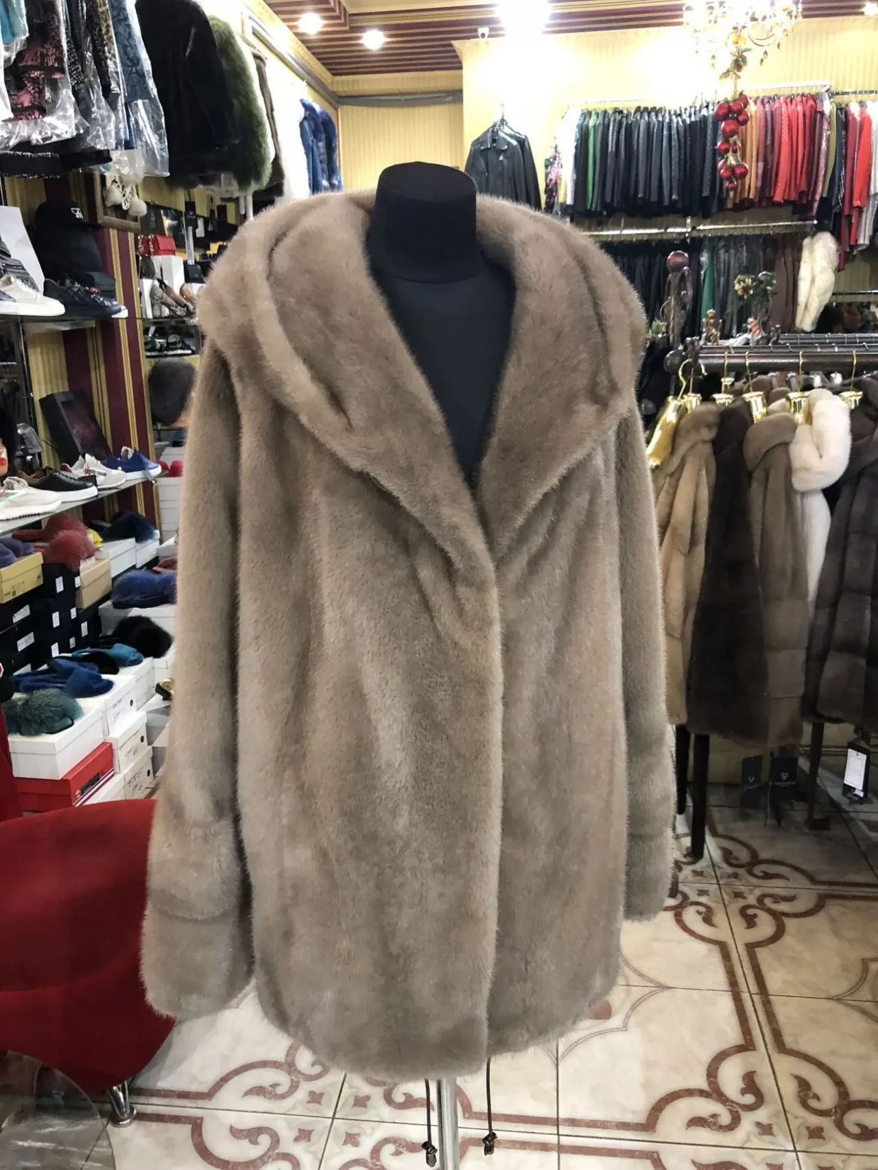 Шуби норкові пастель Греція,батали 6