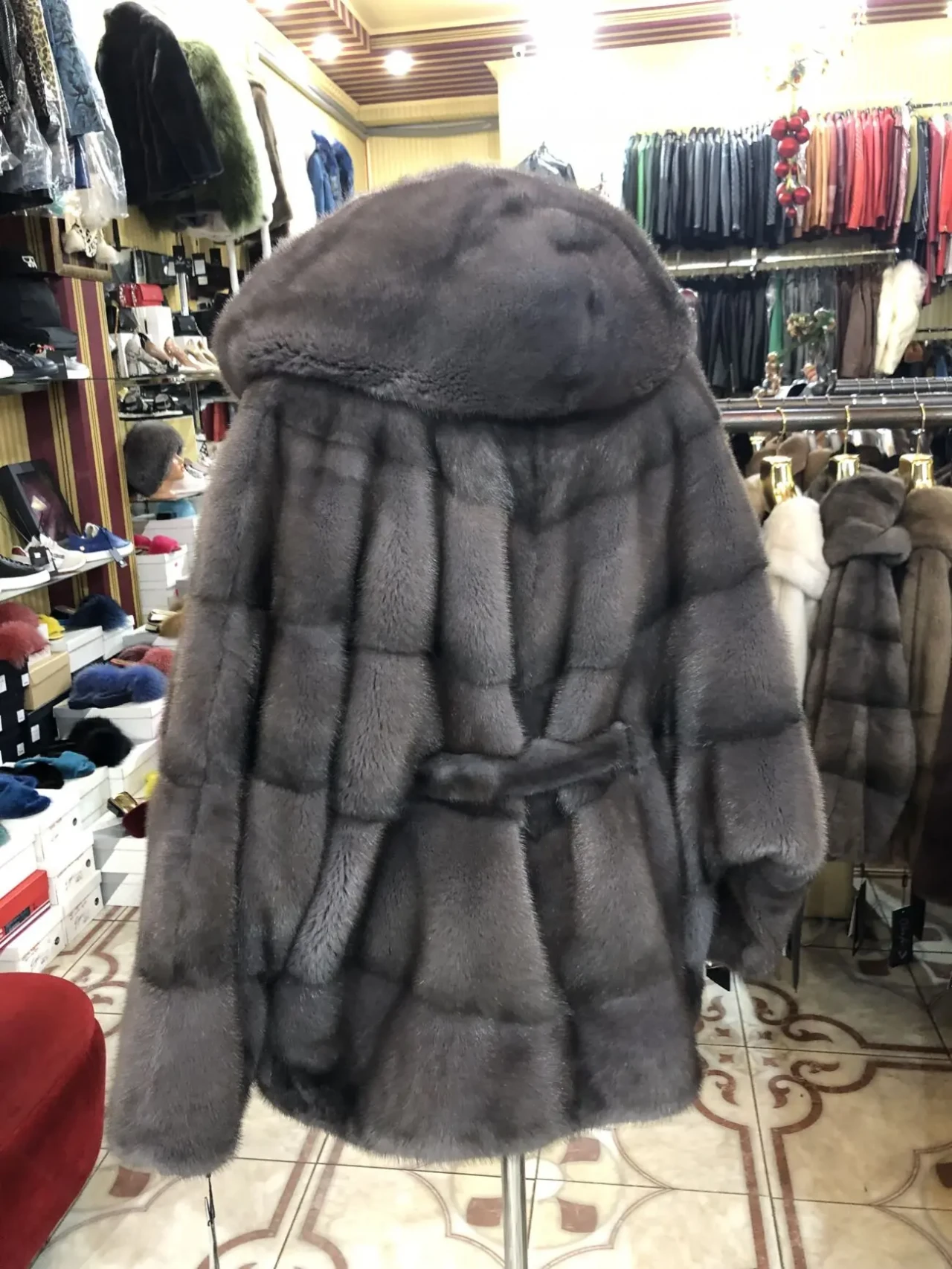 Шуба норкова капюшон кобра,паркетка пояс 4