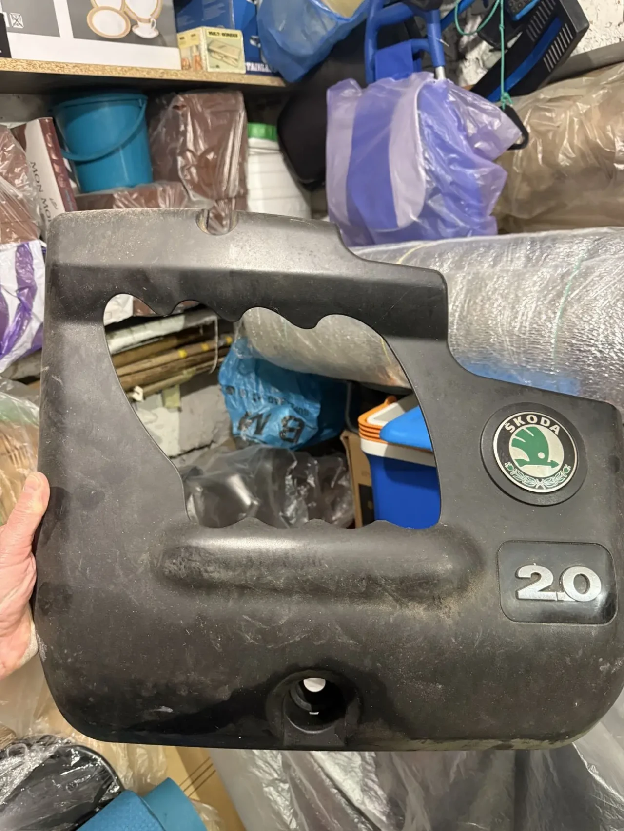 Кришка двигуна Octavia 2.0