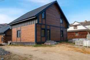 Продаж будинку в Карпатах