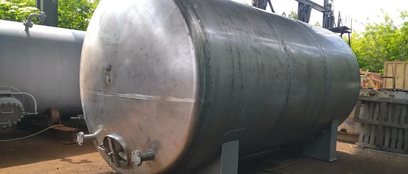 Ємності, баки, бункери 9