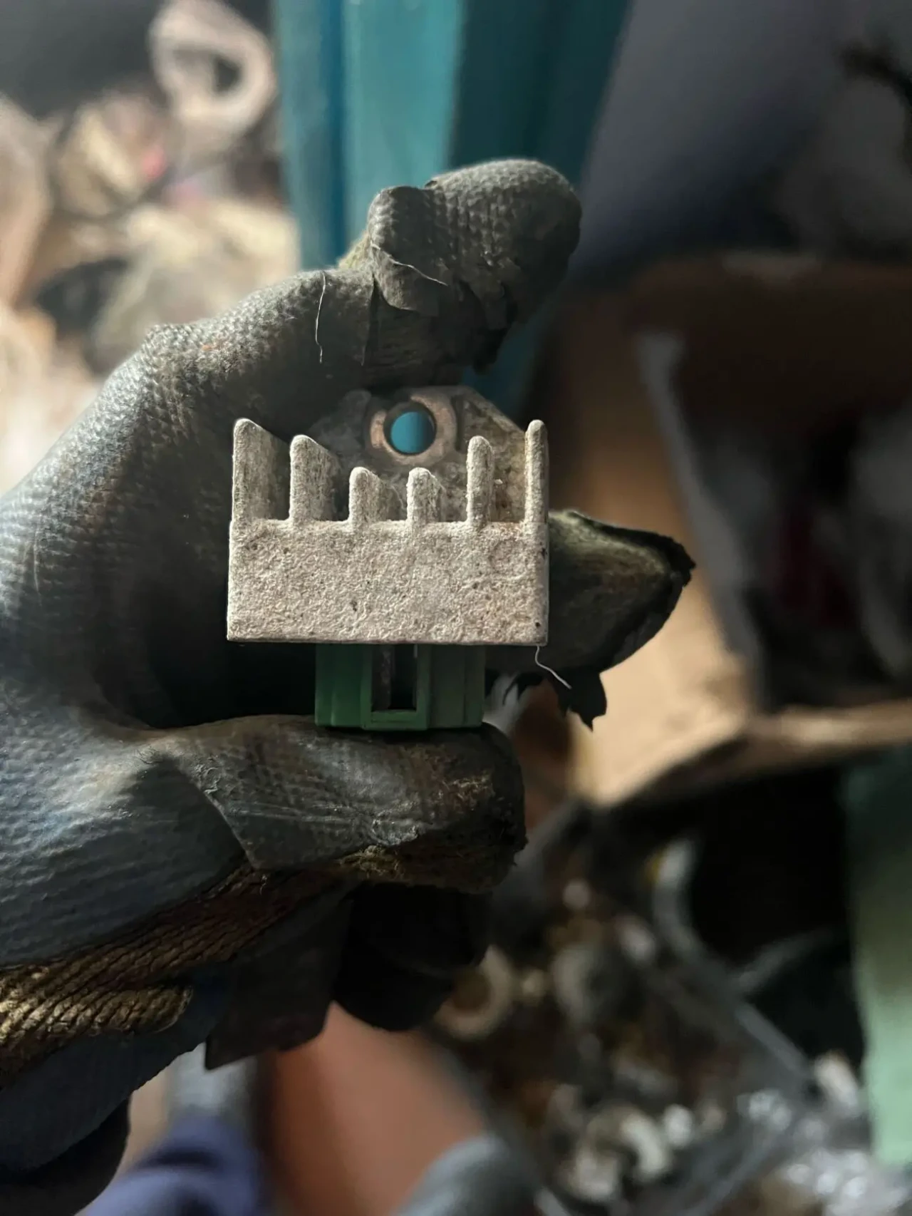 реле регулятор сузукі летс  оригінал