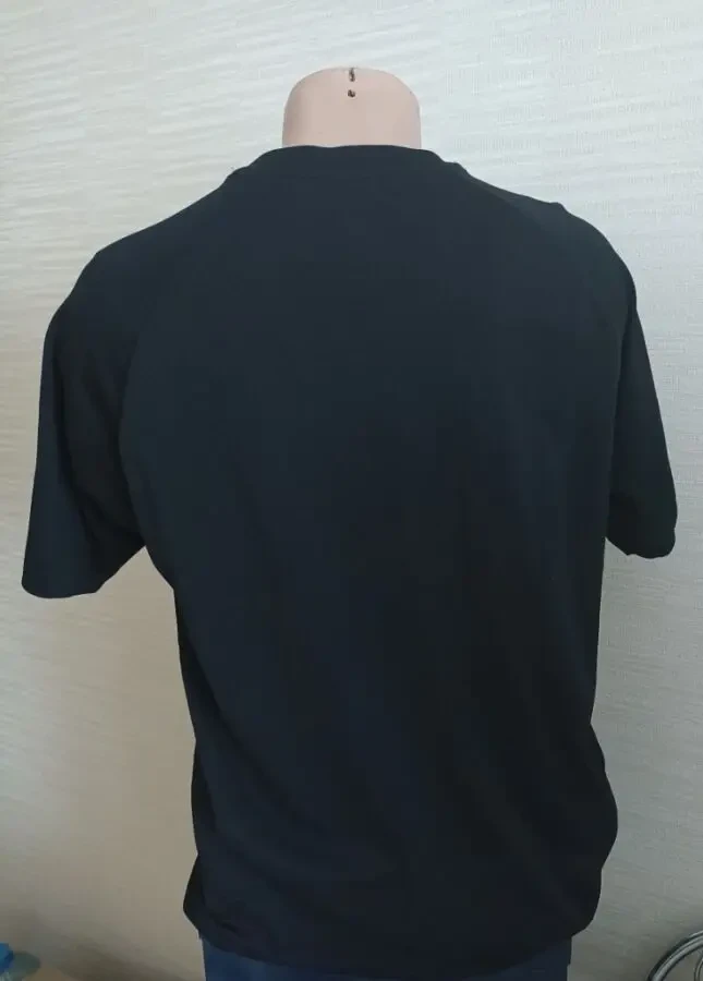 UniQlo Спортивная мужская футболка бесшовная черная М на 48 5