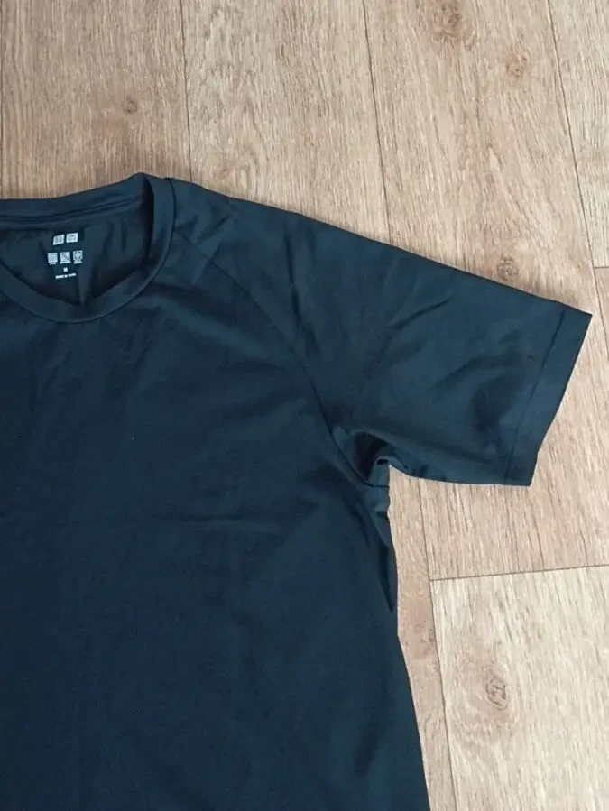 UniQlo Спортивная мужская футболка бесшовная черная М на 48 8