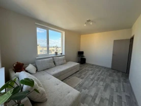 Продам 2х кімнатну/ 7 небо/ євідновлення