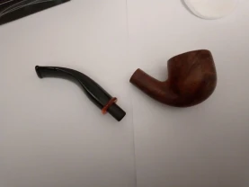 Бріарова трубка Італія