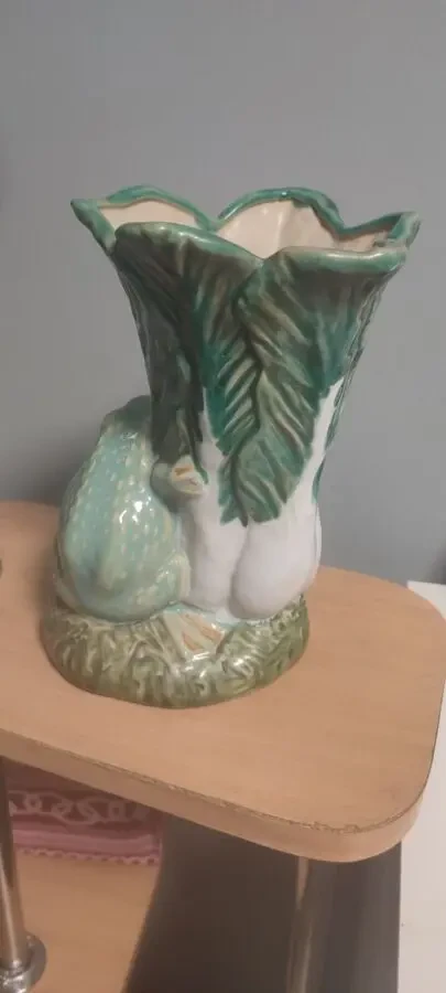 Китайская декоративная ваза с лягушкой 4