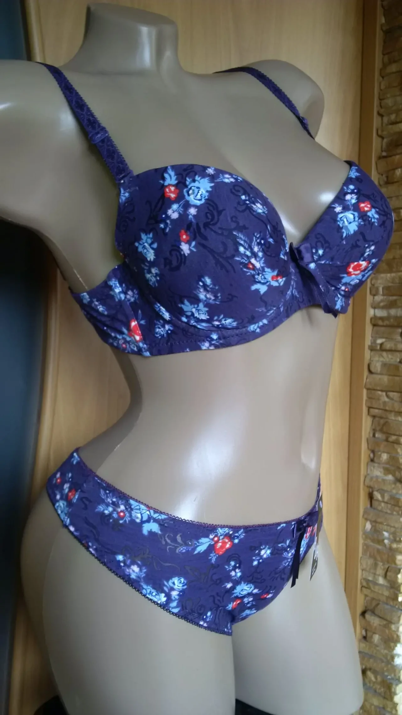 Комплект нижньої білизни biweier 3