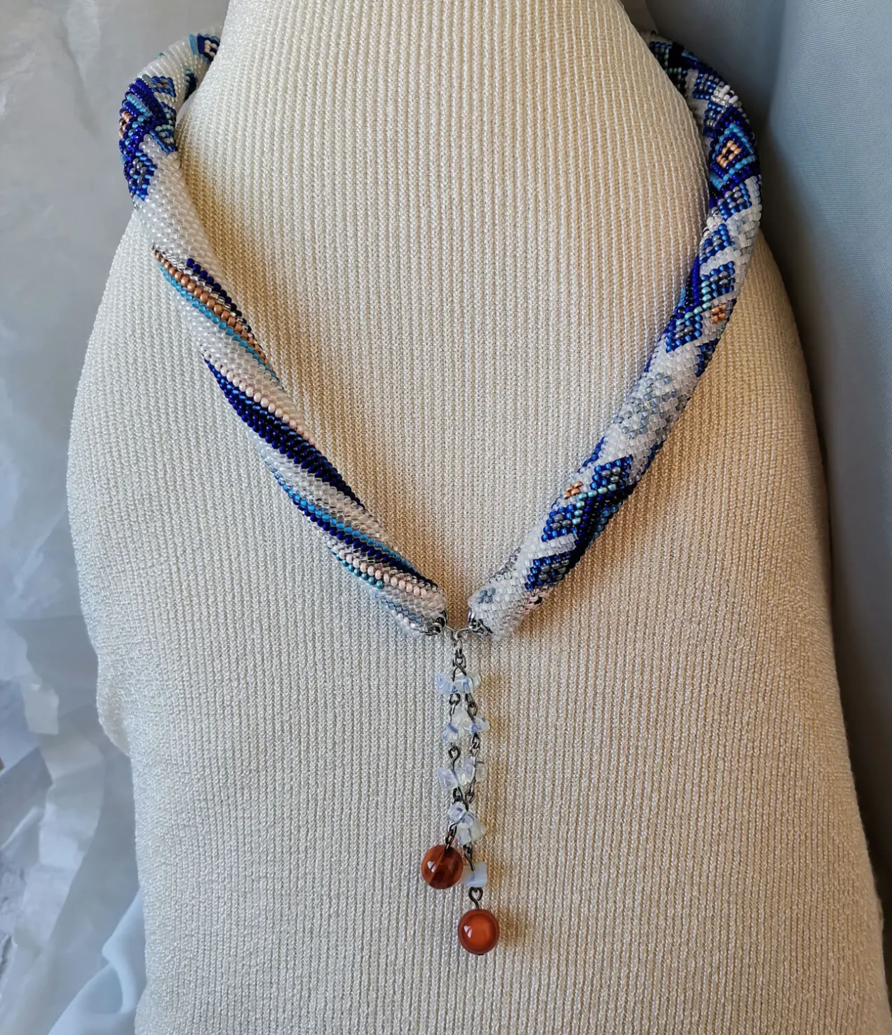 Прикраса із бісеру кольє-джгут Зоряне сяйво 5