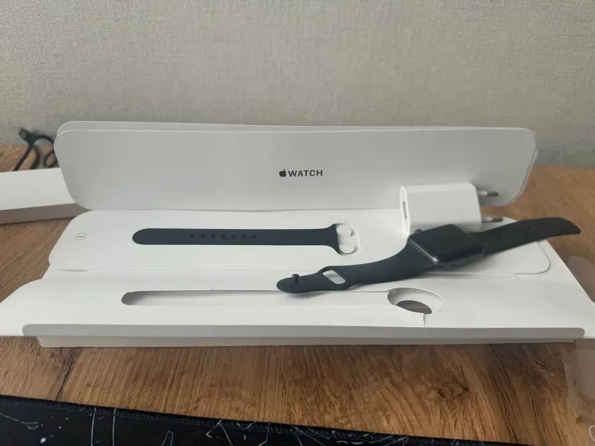 Apple Watch s3 38 mm Ємність акумулятора 100% 4