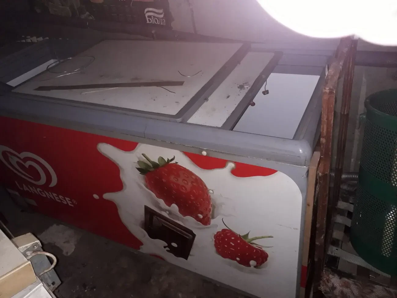 Продам морозилку б/у