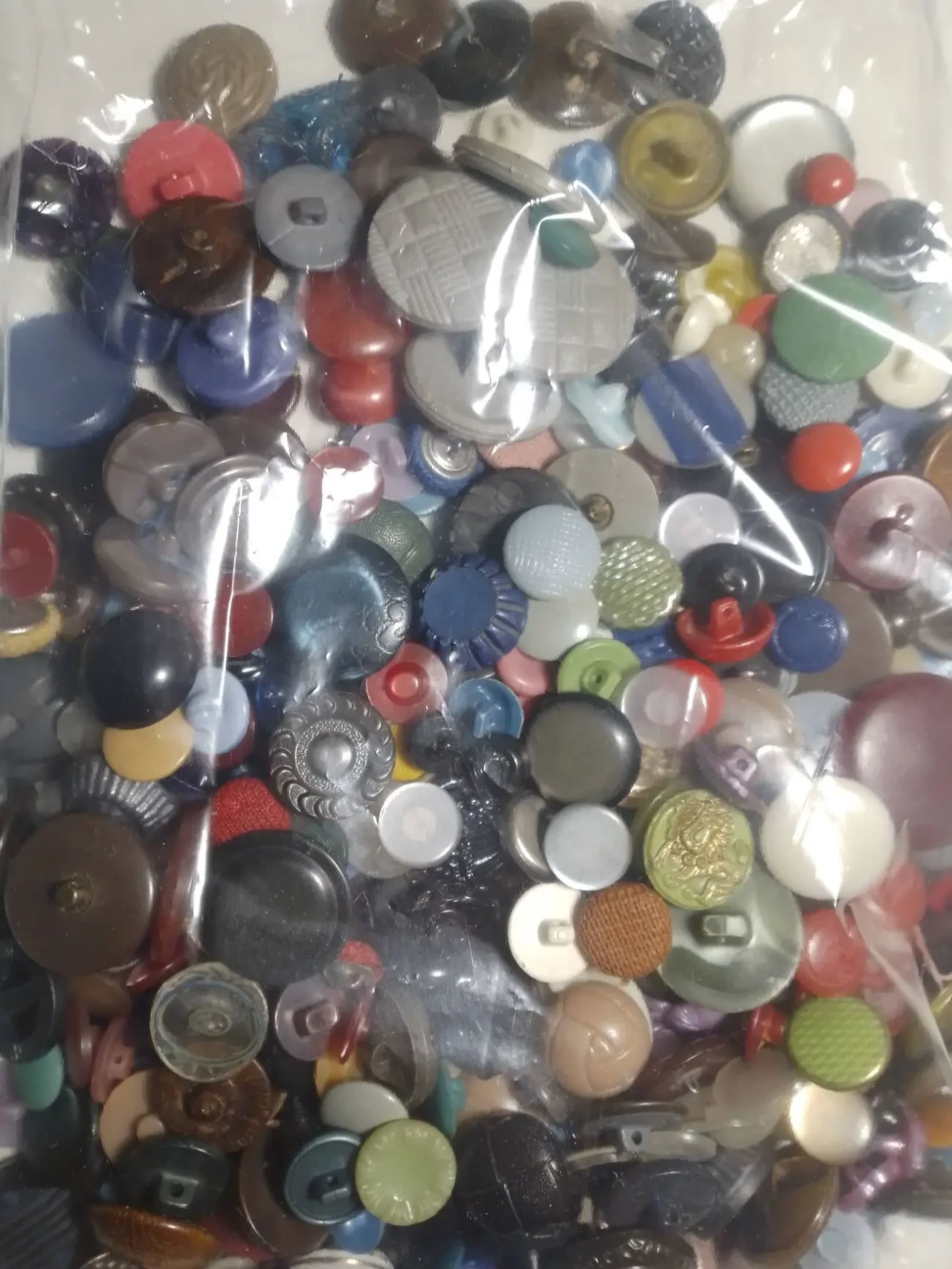 Пуговицы золотистые, серебристые, для рукоделия,одежды, металл, 2 кг 2