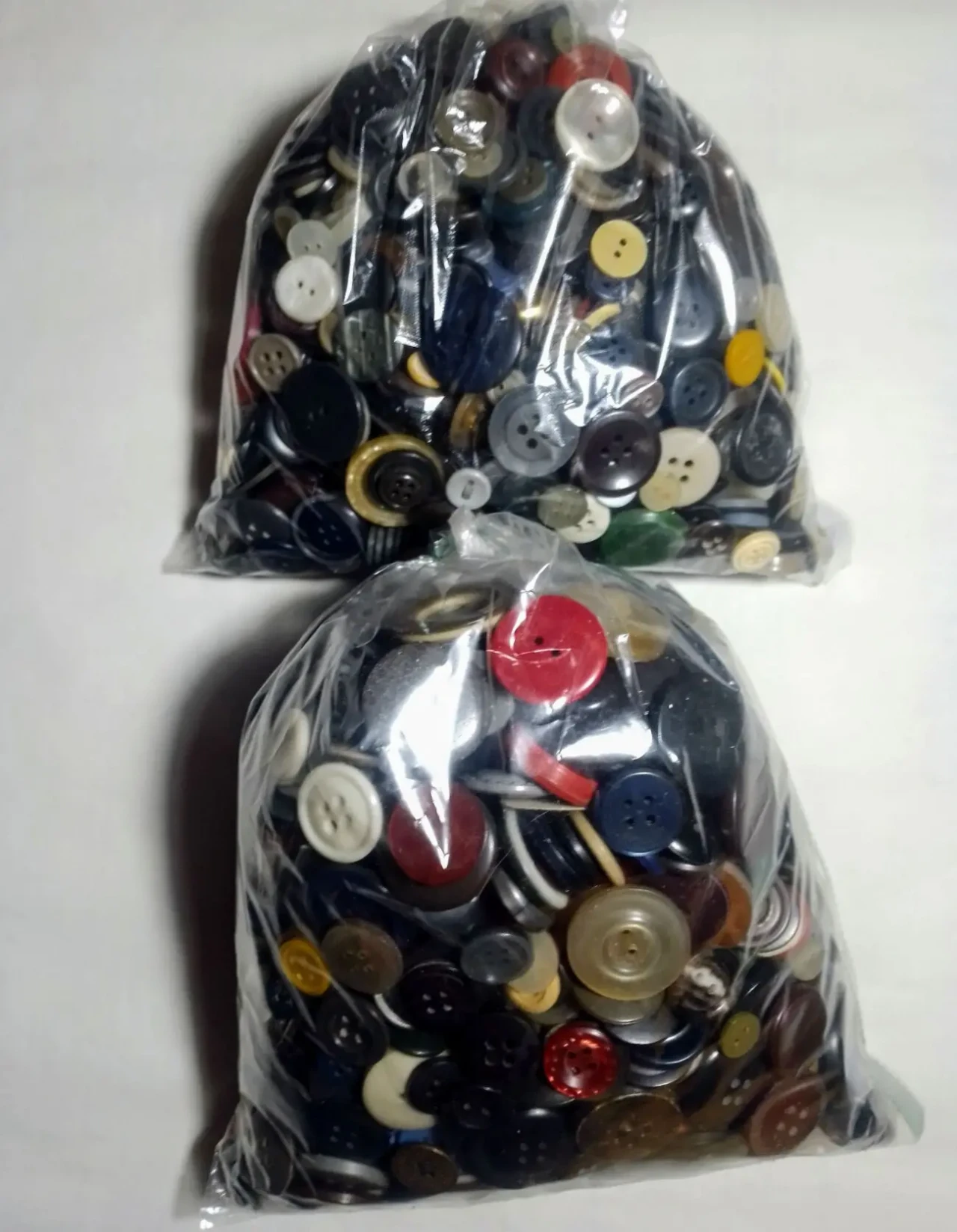 Пуговицы золотистые, серебристые, для рукоделия,одежды, металл, 2 кг